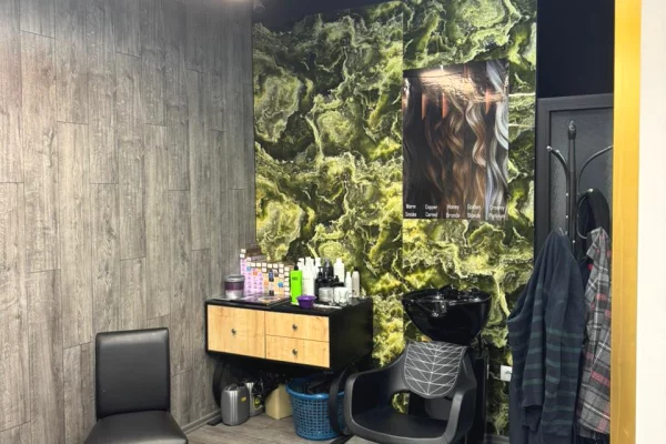 Ambient biznesi me qera 3+1 ne Tirane - 75,000 Leke