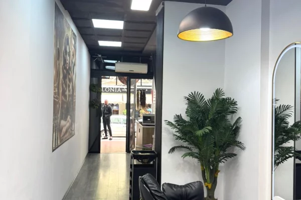 Jepet me qera Parukeri ne Don Bosko