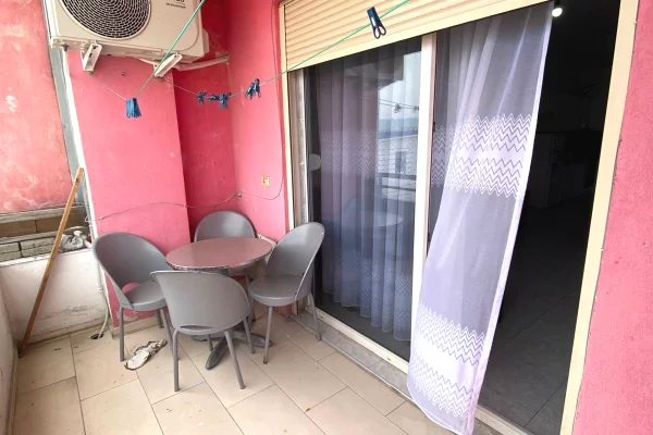 Shtepi me qera Apartament ne Tirane, 1+1, Mobilimi E mobiluar, Pagesa 35,000  Leke.