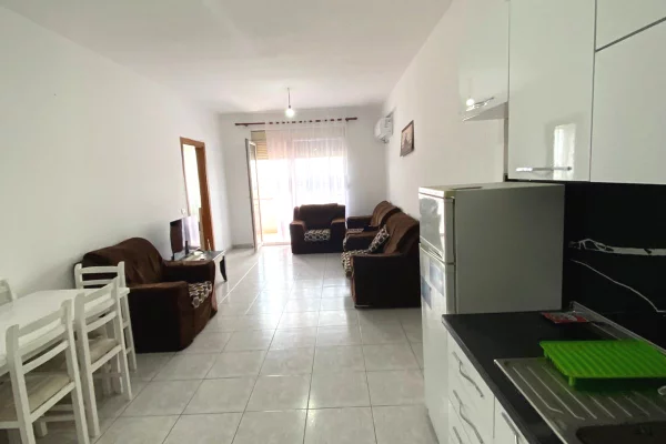 Shtepi me qera Apartament ne Tirane, 1+1, Mobilimi E mobiluar, Pagesa 35,000  Leke.