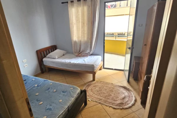 Shtepi me qera Apartament ne Tirane, 2+1, Mobilimi E mobiluar, Pagesa 700  Euro.