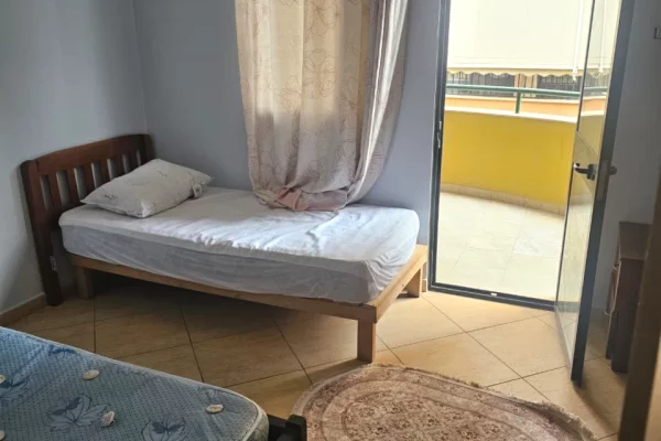 Shtepi me qera Apartament ne Tirane, 2+1, Mobilimi E mobiluar, Pagesa 700  Euro.