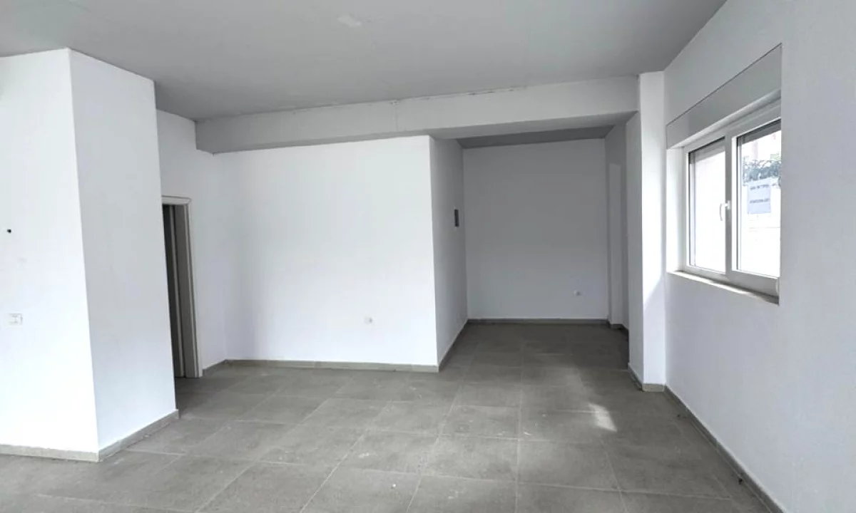 Jepet me qera ambient tek Rezidenca Mangalem 21