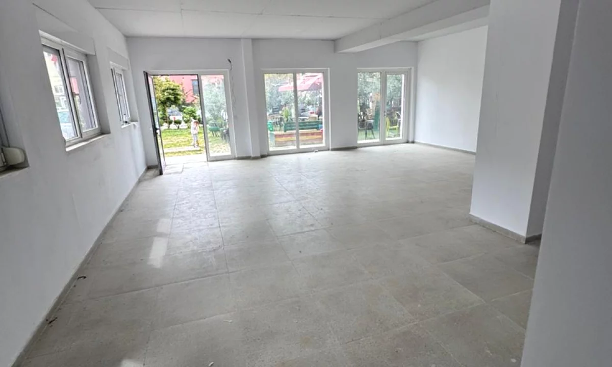 Jepet me qera ambient tek Rezidenca Mangalem 21