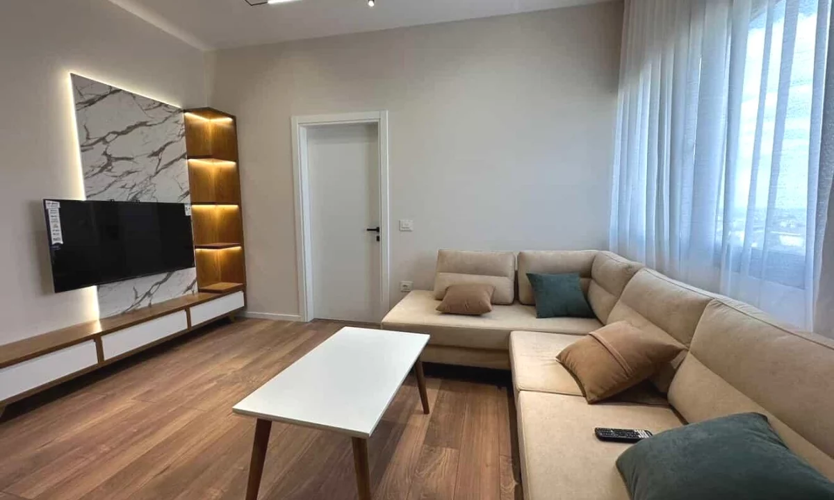 Shtepi me qera Apartament ne Tirane, 1+1, Mobilimi E mobiluar, Pagesa 60,000  Leke.