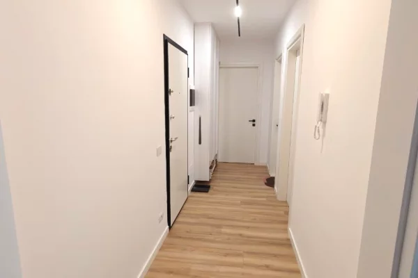 Shtepi ne shitje Apartament ne Tirane, 2+1, Mobilimi E mobiluar, Pagesa 145,000  Euro.