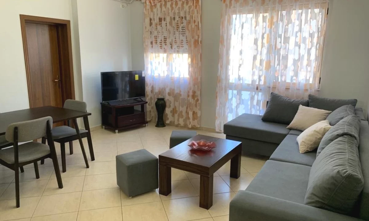 Shtepi me qera Apartament ne Tirane, 2+1, Mobilimi E mobiluar, Pagesa 50,000  Leke.