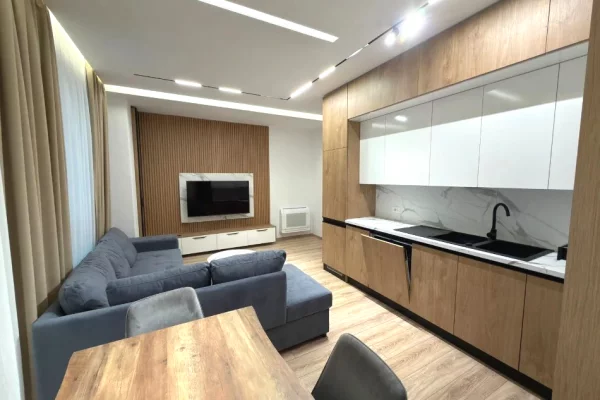 Shtepi me qera Apartament ne Tirane, 2+1, Mobilimi E mobiluar, Pagesa 1,000  Euro.