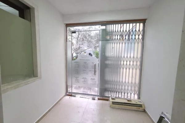 Business Property for Rent 1+1 in Tirana - 80,000 Leke