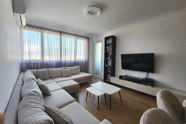 Shtepi me qera 2+1 ne Tirane - 65,000 Leke