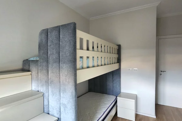 Shtepi me qera Apartament ne Tirane, 2+1, Mobilimi E mobiluar, Pagesa 65,000  Leke.