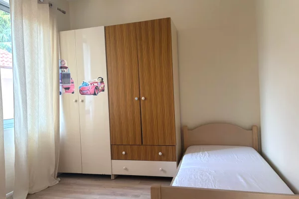 Shtepi me qera Apartament ne Tirane, 2+1, Mobilimi E mobiluar, Pagesa 70,000  Leke.
