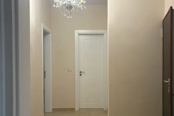 Shtepi me qera Apartament ne Tirane, 2+1, Mobilimi E mobiluar, Pagesa 70,000  Leke.