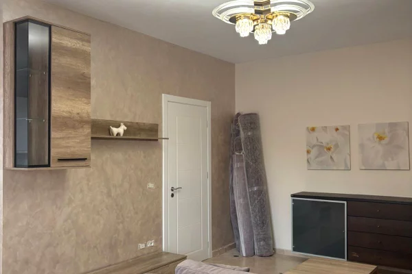 Shtepi me qera Apartament ne Tirane, 2+1, Mobilimi E mobiluar, Pagesa 70,000  Leke.