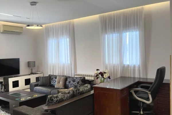 Shtepi me qera Apartament ne Tirane, 1+1, Mobilimi E mobiluar, Pagesa 650  Euro.