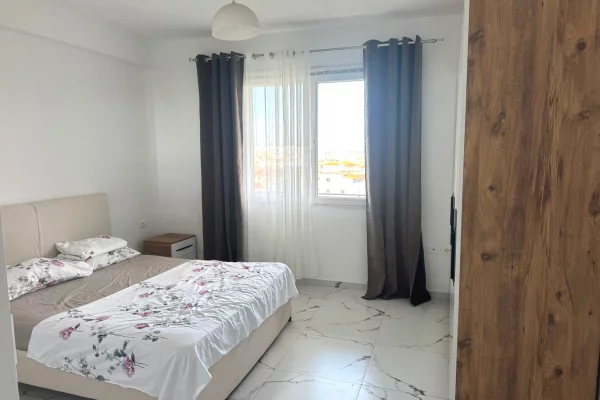 Shtepi me qera Apartament ne Tirane, 1+1, Mobilimi E mobiluar, Pagesa 40,000  Leke.