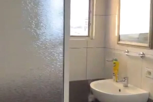 Shtepi me qera Apartament ne Tirane, 1+1, Mobilimi E mobiluar, Pagesa 35,000  Leke.