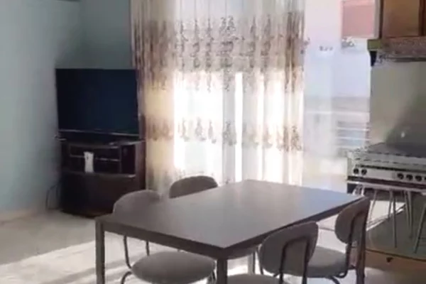 Shtepi me qera Apartament ne Tirane, 1+1, Mobilimi E mobiluar, Pagesa 35,000  Leke.