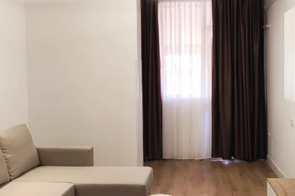 Shtepi me qera Apartament ne Tirane, 1+1, Mobilimi E mobiluar, Pagesa 70,000  Leke.