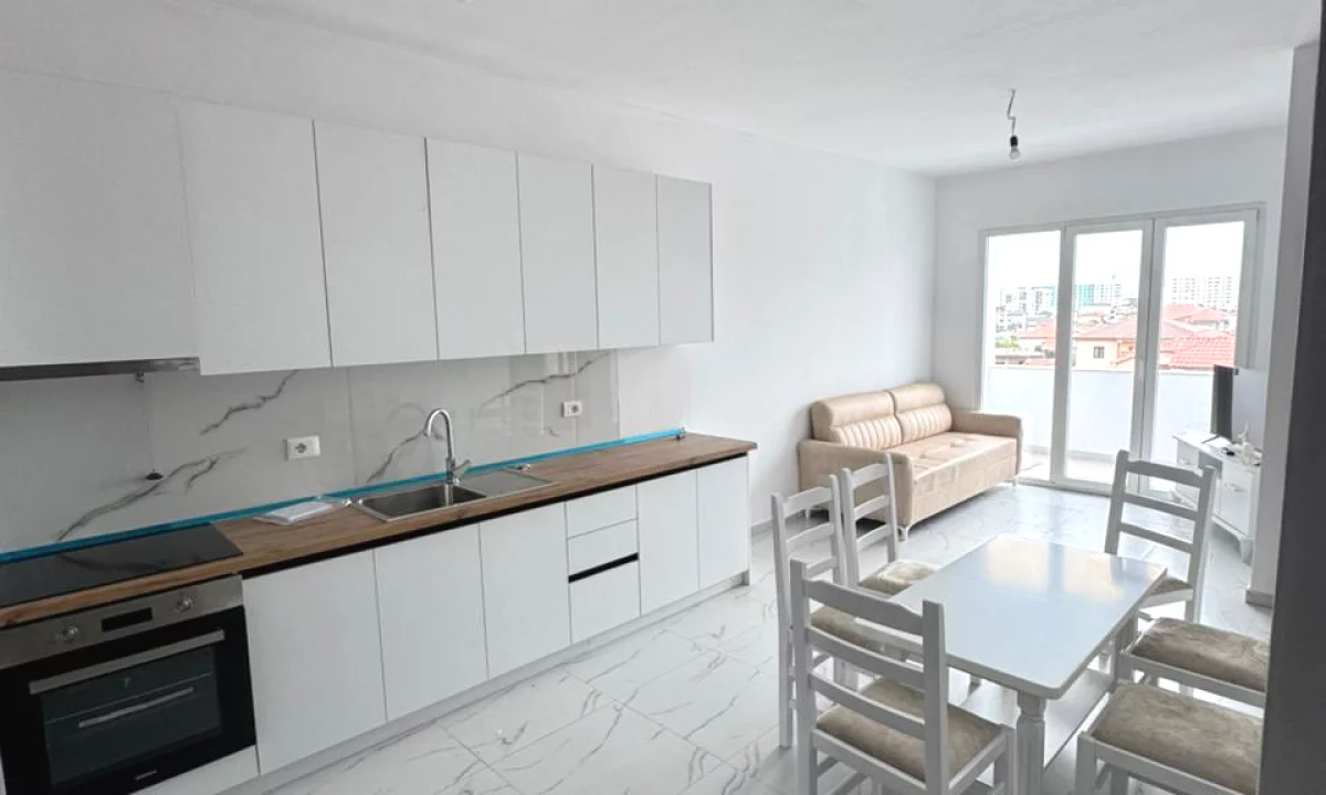 Shtepi me qera Apartament ne Tirane, 2+1, Mobilimi E mobiluar, Pagesa 35,000  Leke.