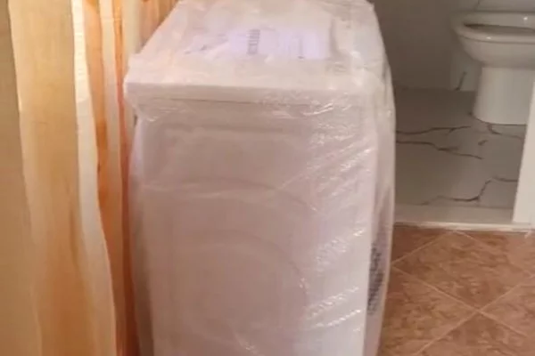 Shtepi me qera Apartament ne Tirane, Garsoniere, Mobilimi E mobiluar, Pagesa 30,000  Leke.