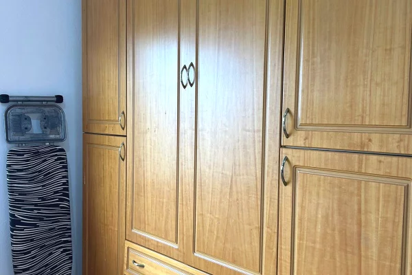 Shtepi me qera Apartament ne Tirane, 1+1, Mobilimi E mobiluar, Pagesa 350  Euro.