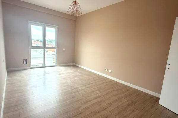 Apartment for sale in Tirana 1+1, Emty
