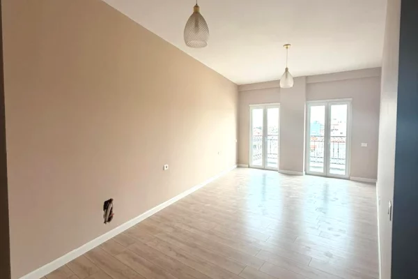 Apartment for sale in Tirana 1+1, Emty