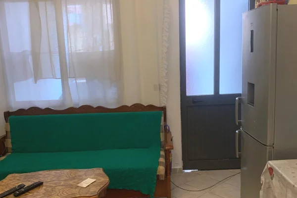 Shtepi me qera Apartament ne Tirane, 1+1, Mobilimi E mobiluar, Pagesa 30,000  Leke.