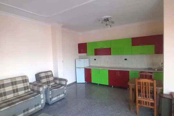 Shtepi me qera Apartament ne Tirane, 2+1, Mobilimi E mobiluar, Pagesa 40,000  Leke.
