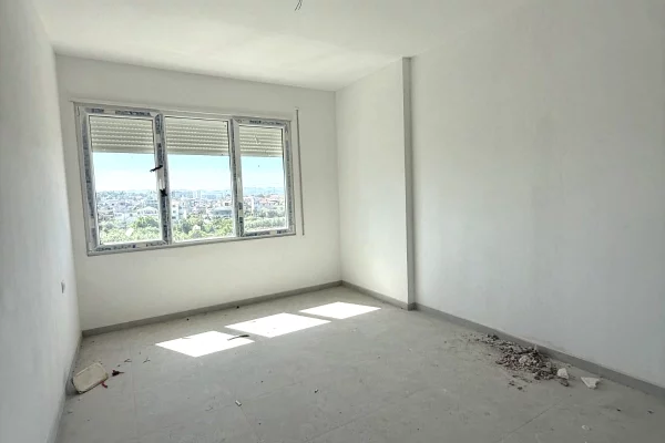 Shtepi ne shitje Apartament ne Tirane, 2+1, Mobilimi Bosh, pa mobiluar, Pagesa 121,500  Euro.