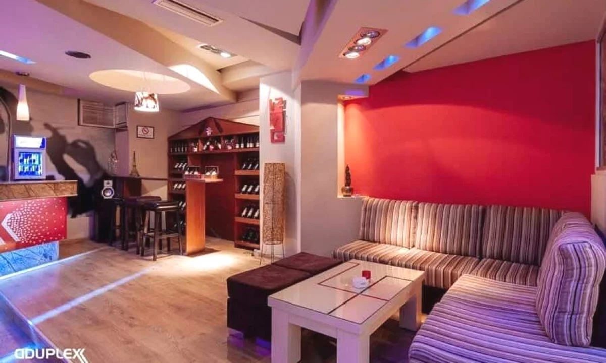 Jepet me qera ambient Biznesi Duplex Korce