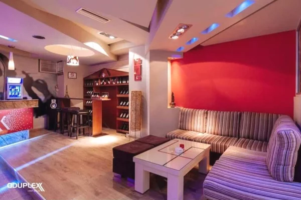 Ambient biznesi me qera 2+1 ne Korce - 1,500 Euro