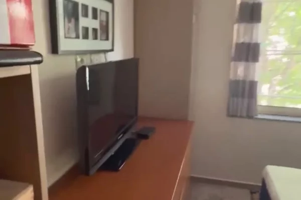 Shtepi me qera Apartament ne Tirane, 2+1, Mobilimi E mobiluar, Pagesa 60,000  Leke.