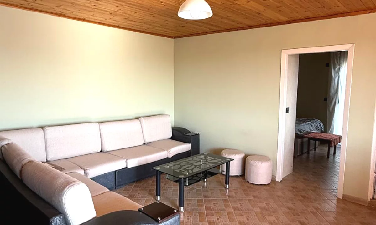 Shtepi me qera Apartament ne Tirane, 1+1, Mobilimi E mobiluar, Pagesa 35,000  Leke.