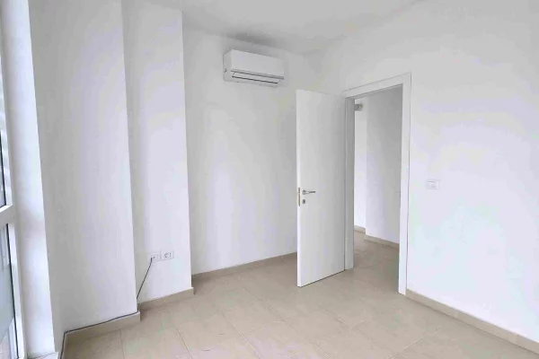 Shtepi me qera Apartament ne Tirane, 1+1, Mobilimi Bosh, pa mobiluar, Pagesa 44,000  Leke.