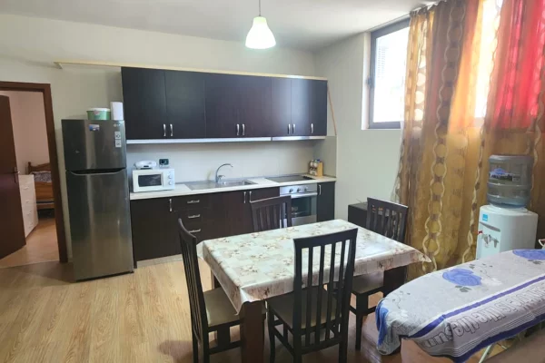 Shtepi me qera Apartament ne Tirane, 2+1, Mobilimi E mobiluar, Pagesa 55,000  Leke.