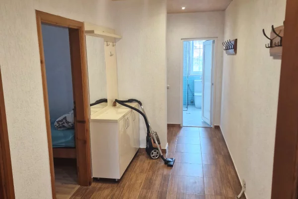 Shtepi me qera Apartament ne Tirane, 2+1, Mobilimi E mobiluar, Pagesa 530  Euro.