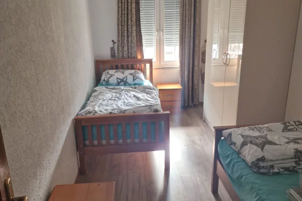 Shtepi me qera Apartament ne Tirane, 2+1, Mobilimi E mobiluar, Pagesa 530  Euro.