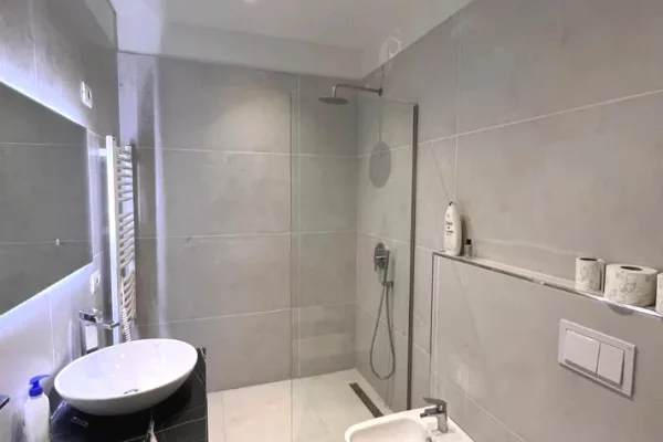 Apartment for sale in Tirana 1+1, Furnished