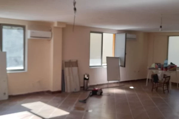 Jepet me qera ambient biznesi tek Liqeni i thate