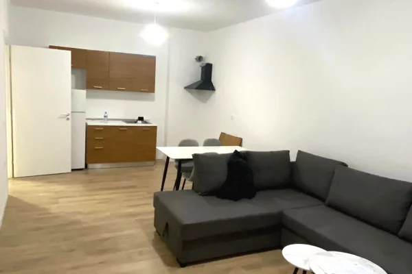 Jepet me qera apartament 2+1 ne Paskuqan