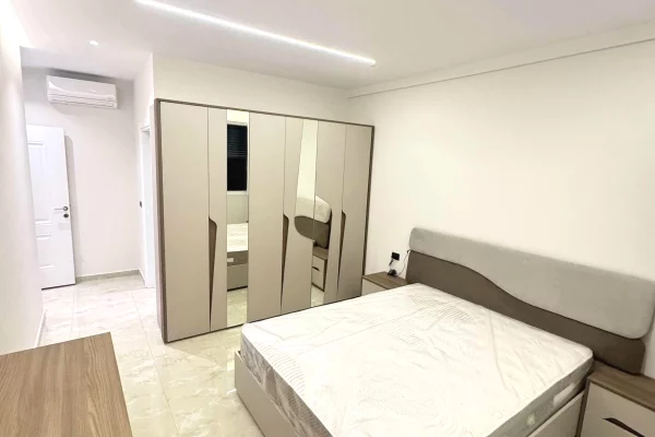 Shtepi me qera Apartament ne Tirane, 2+1, Mobilimi E mobiluar, Pagesa 45,000  Leke.