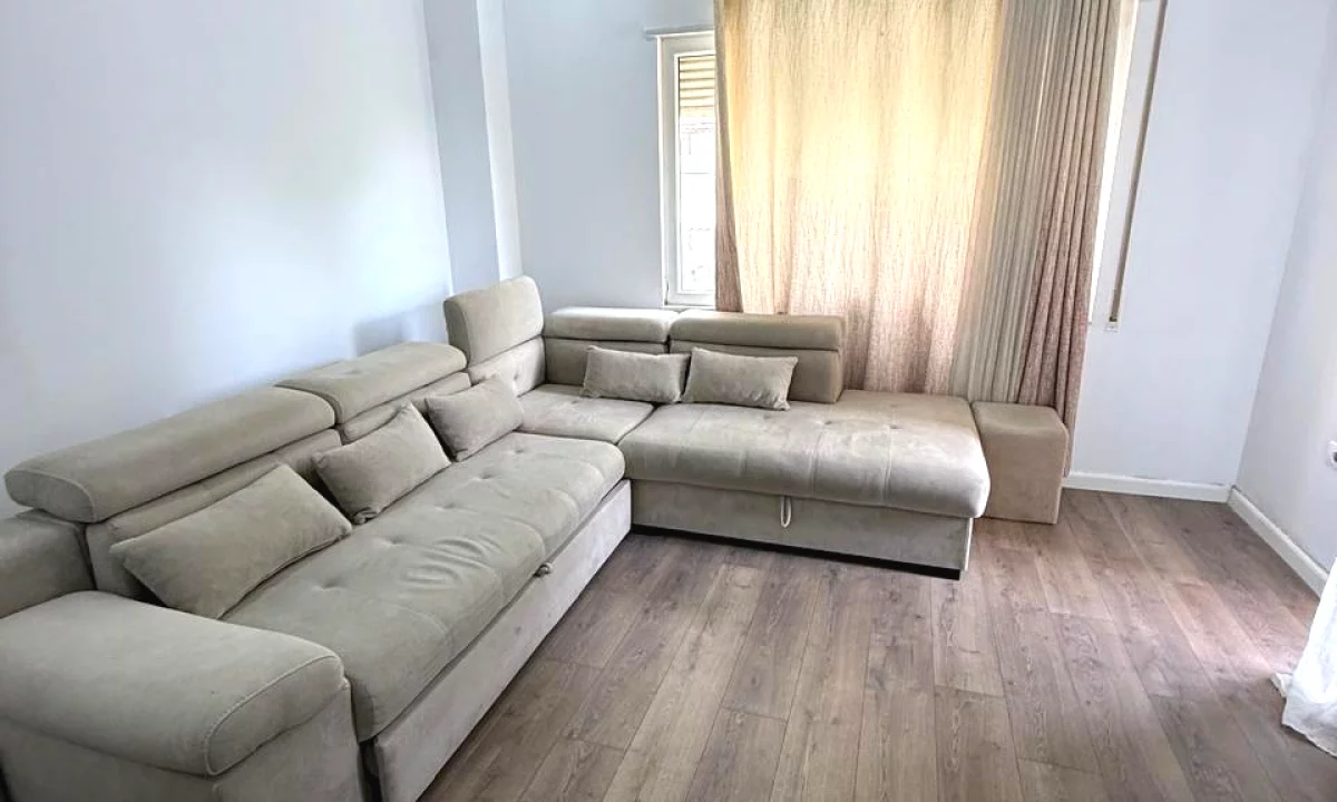 Shtepi me qera Apartament ne Tirane, 1+1, Mobilimi E mobiluar, Pagesa 55,000  Leke.