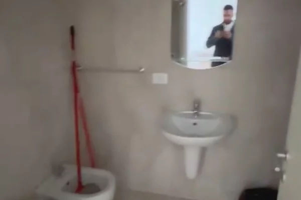 Shtepi me qera Apartament ne Tirane, 1+1, Mobilimi E mobiluar, Pagesa 40,000  Leke.
