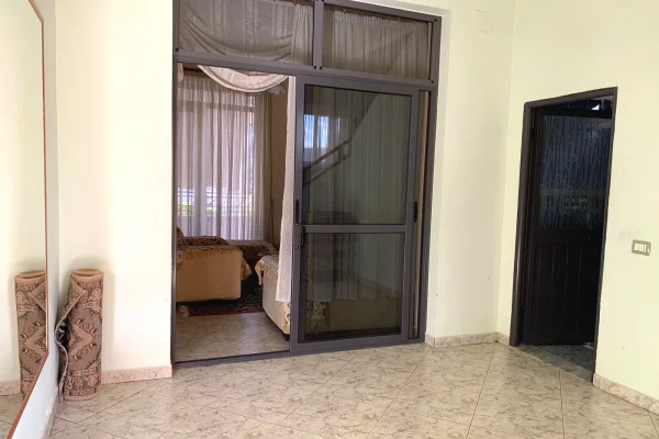 Shtepi me qera Apartament ne Tirane, 2+1, Mobilimi E mobiluar, Pagesa 45,000  Leke.