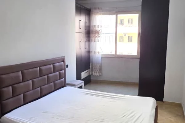Shtepi me qera 2+1 ne Tirane - 50,000 Leke