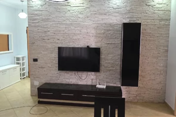 Shtepi me qera Apartament ne Tirane, 2+1, Mobilimi E mobiluar, Pagesa 50,000  Leke.