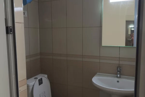 Jepet me qira ambient biznesi tek Komuna e Parisit