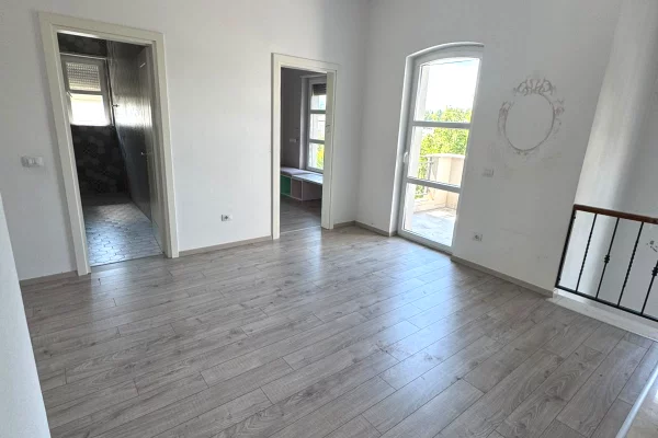 Luxury villas for rent in Tirana 5+1, Furnished